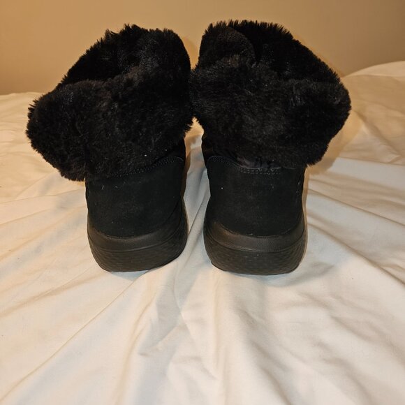 Sketchers Black Lined Boots US Size 8-1/2 - Picture 3 of 5